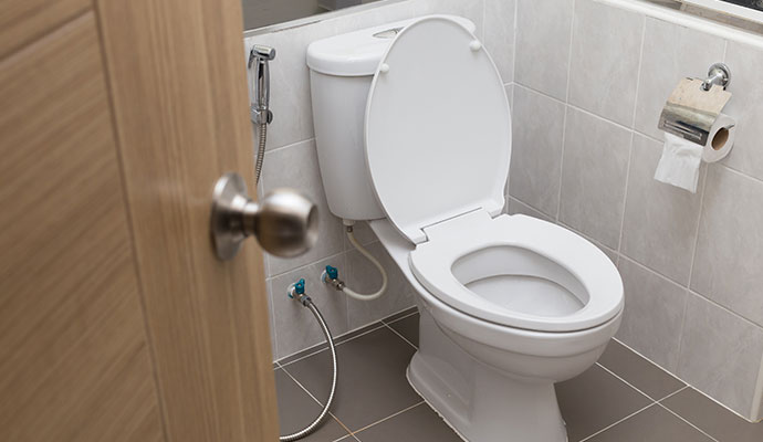 Clean toilet
